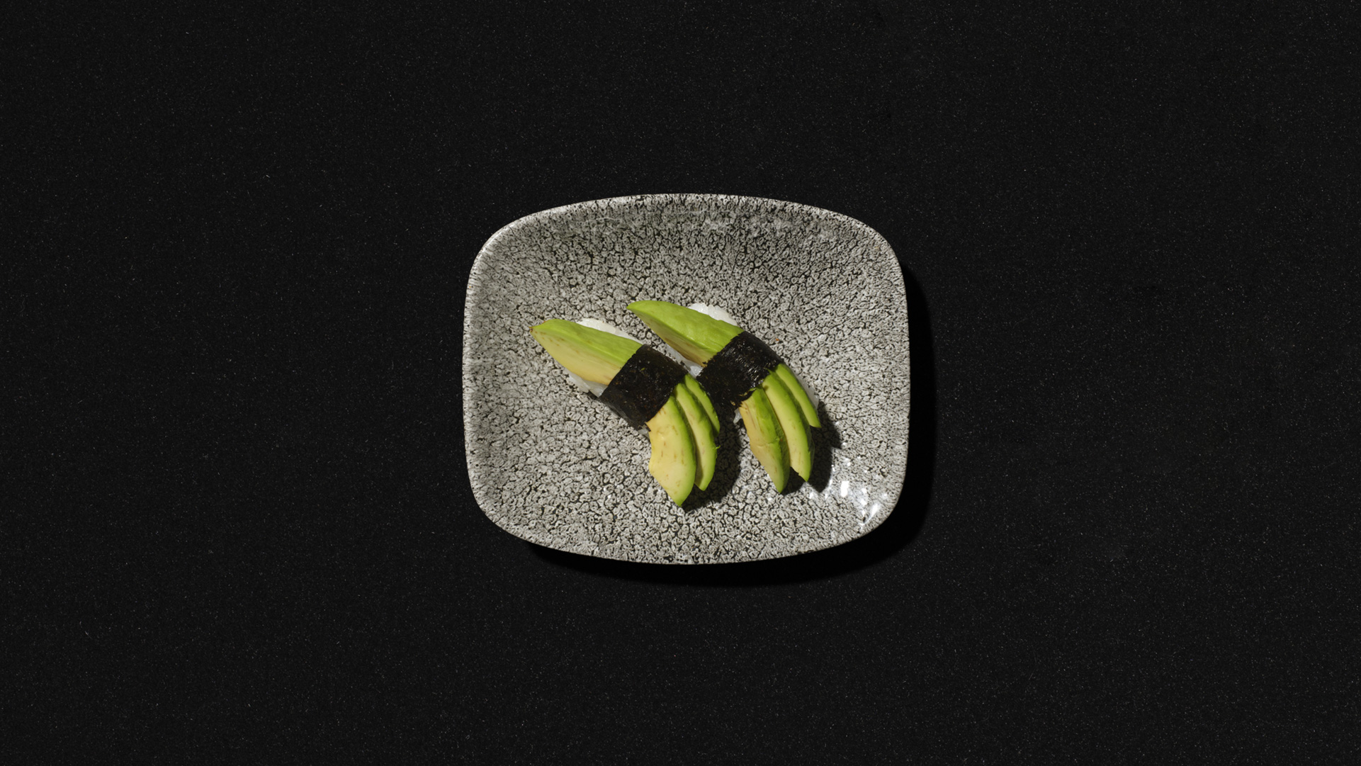 Avocado nigiri Hanko Aasia avokado nigiri – Kasvis sushi