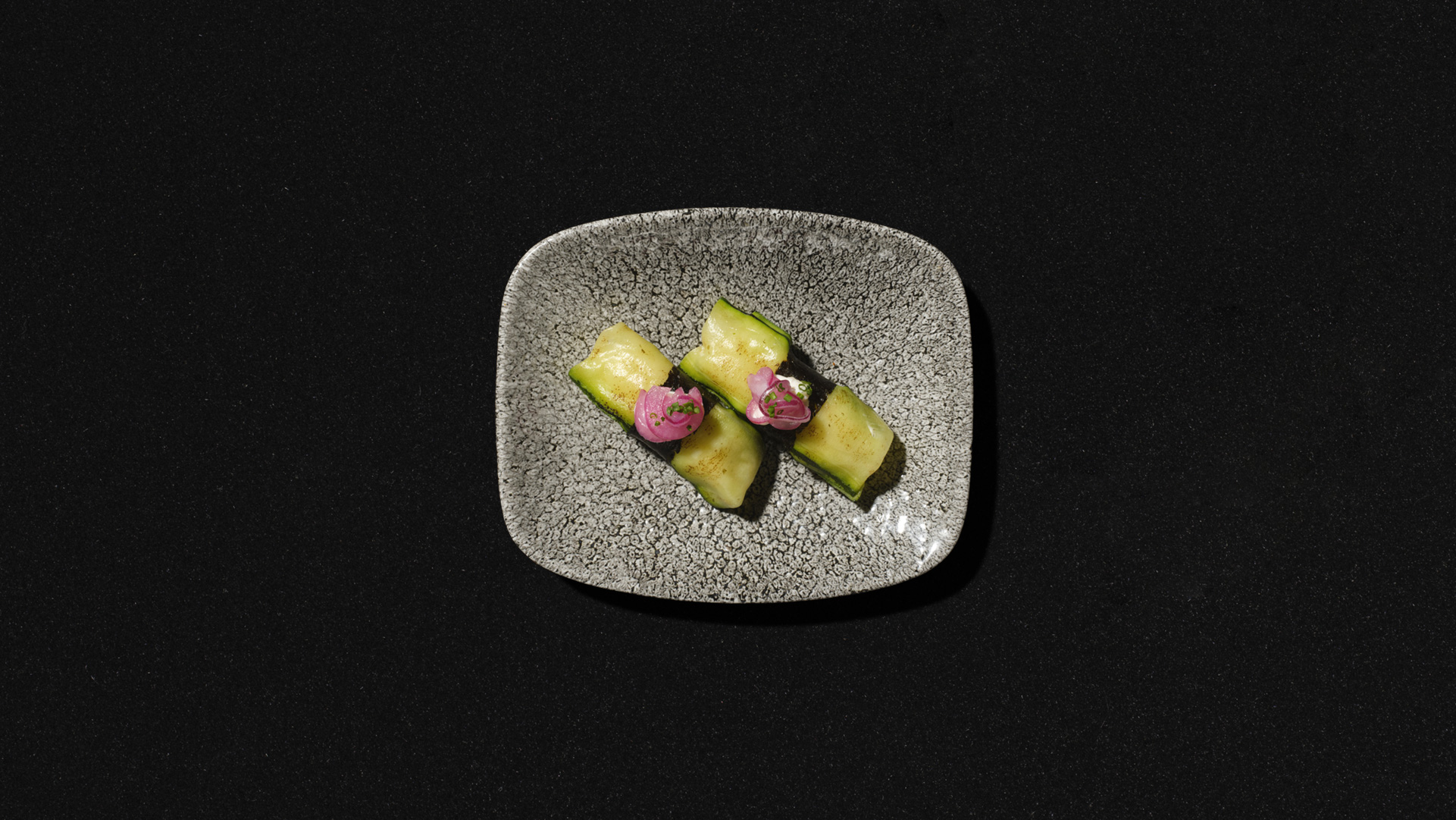 Grillattu kesäkurpitsa Hanko Aasia grillattu kesäkurpitsa nigiri